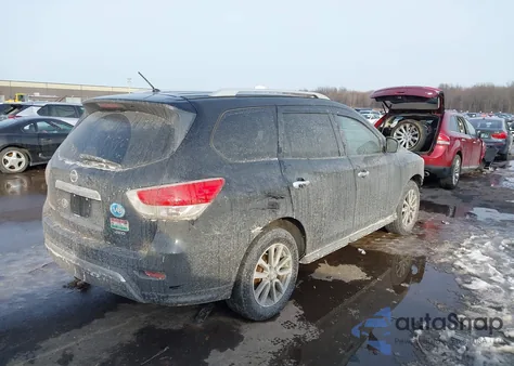 2016 Nissan Pathfinder Platinum/S/Sl/Sv z USA, uszkodzony, nr VIN 5N1AR2MM1GC611338